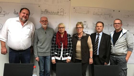 Nach dem Besuch verabschiedeten sich die Mitglieder der SPD-Gemeinderatsfraktion von dem Geschäft