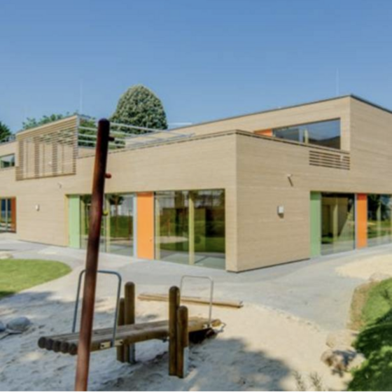 Quelle:  www.informationsdienst-holz.de/urbaner-holzbau/kapitel-4-der-zeitgenoessische-holzbau/holzbausysteme-eine-
