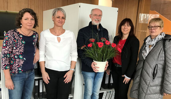 Im Bürgerbüro v.l. Andrea Schmidt, Heike Nabinger, Edgar Kunzmann, Marion Göhler und Antje Hill