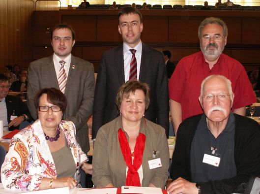 5 der 6 Kreisdelegierten aus dem Enzkreis zusammen mit Dr. Nils Schmid (SPD)